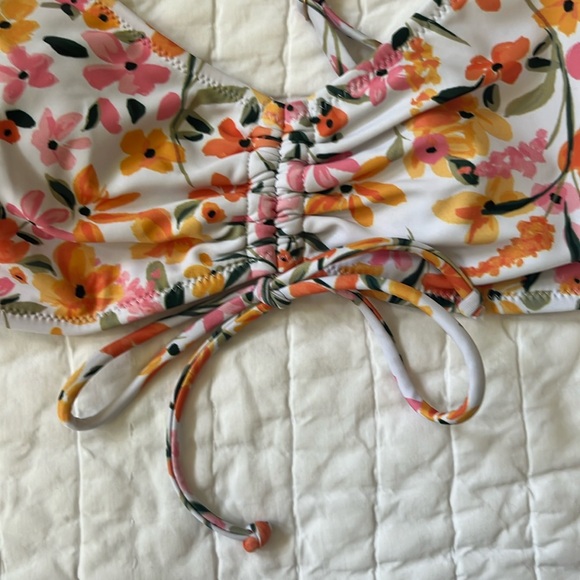 jessica simpson bikini top - Picture 4 of 5